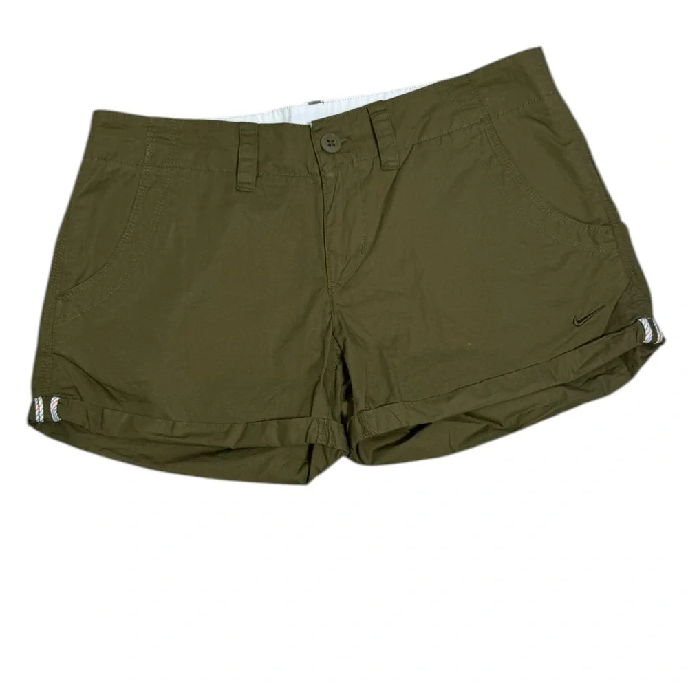 Nike Athletic Chino Shorts Olive Green Roll-Tab Cuffed Outdoor Shorts Size 10